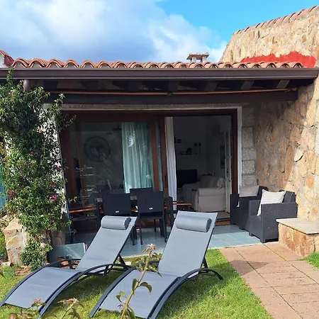 Immersa Nella Natura -piscina Condivisa- 아파트 Nuragheddu