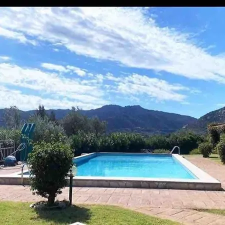 Immersa Nella Natura -piscina Condivisa- *